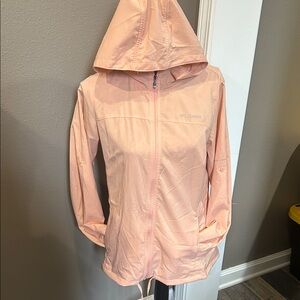 Columbia Blush Pink Omni-shade Hooded Windbreaker/roll up sleeves size M
